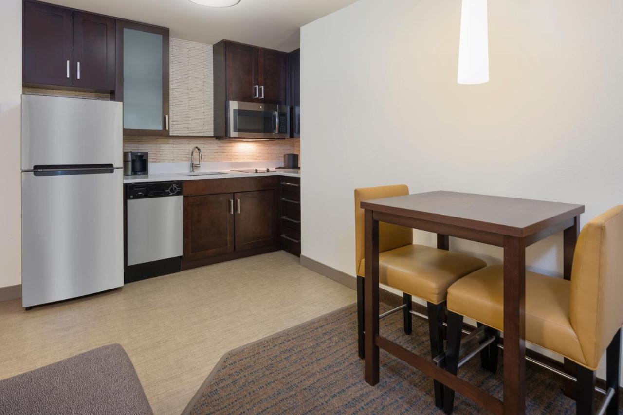 Residence Inn By Marriott Boston Bridgewater Raynham Exteriör bild